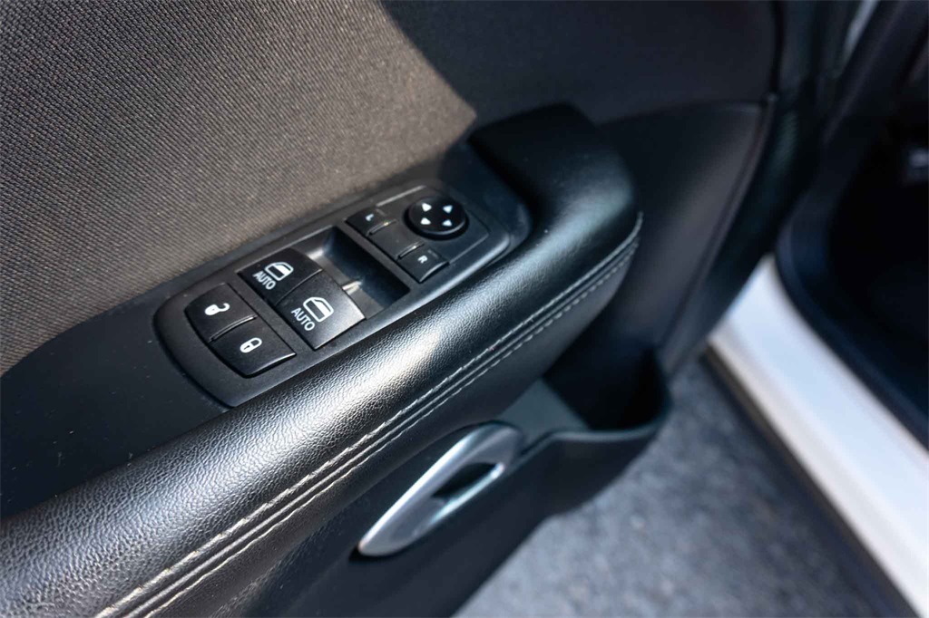 Used Car 2020 Dodge Challenger  Sxt For Sale Under $25,000 In San Marcos, Texas