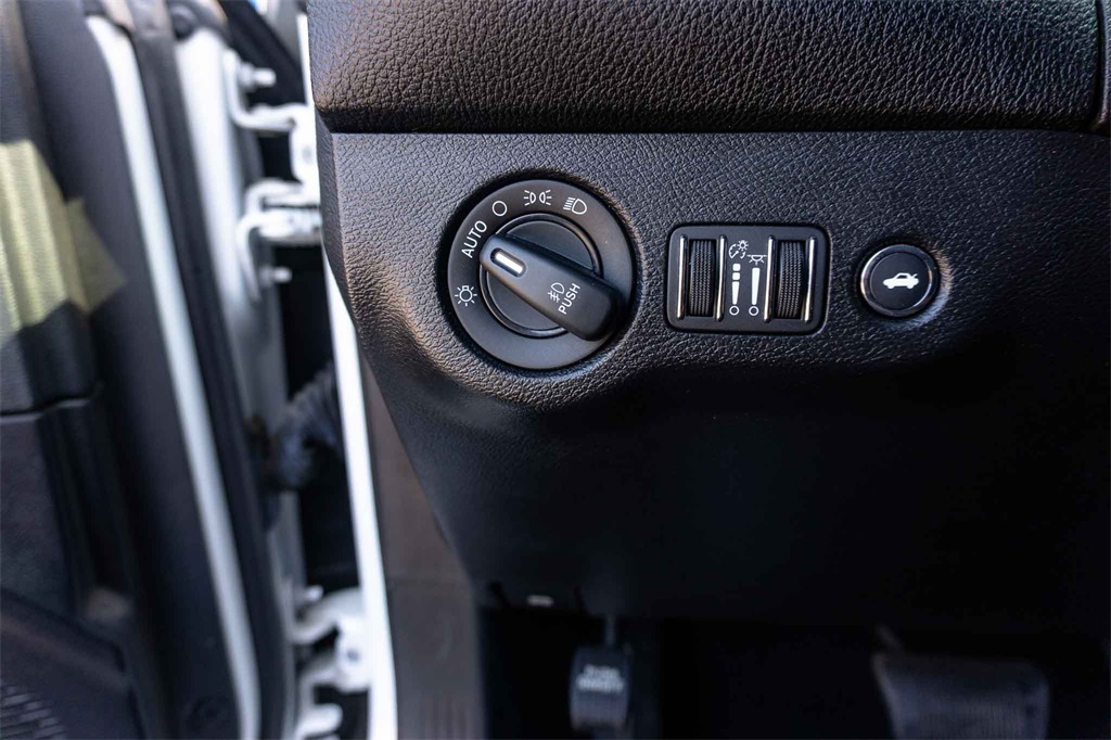 Used Car 2020 Dodge Challenger  Sxt For Sale Under $25,000 In San Marcos, Texas