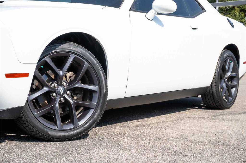 Used Car 2020 Dodge Challenger  Sxt For Sale Under $25,000 In San Marcos, Texas
