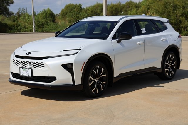 2025 Toyota Crown Signia XLE - 2