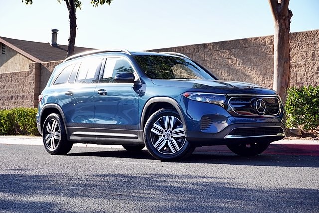 2023 Mercedes-Benz EQB 300