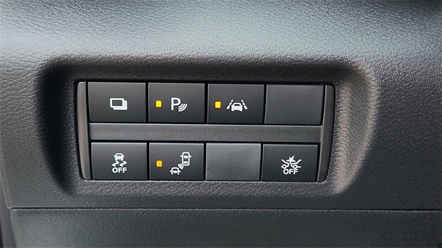 2025 Nissan Kicks Play