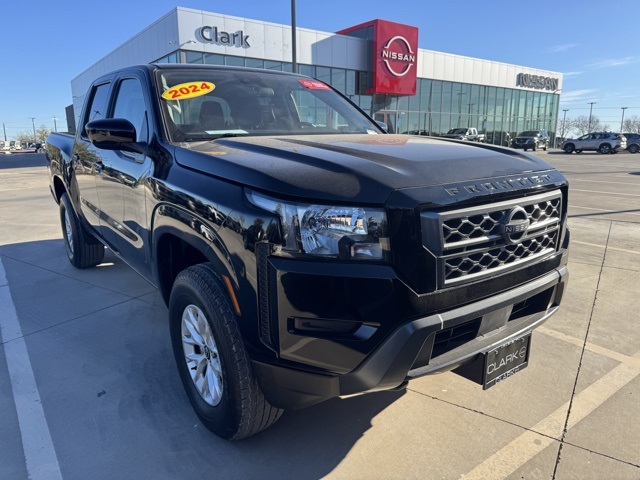 2024 Nissan Frontier PRO-4X Crew Cab 4WD