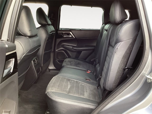 Used Car 2023 Mitsubishi Outlander  Se Black Edition For Sale Under $25,000 In San Antonio, Texas