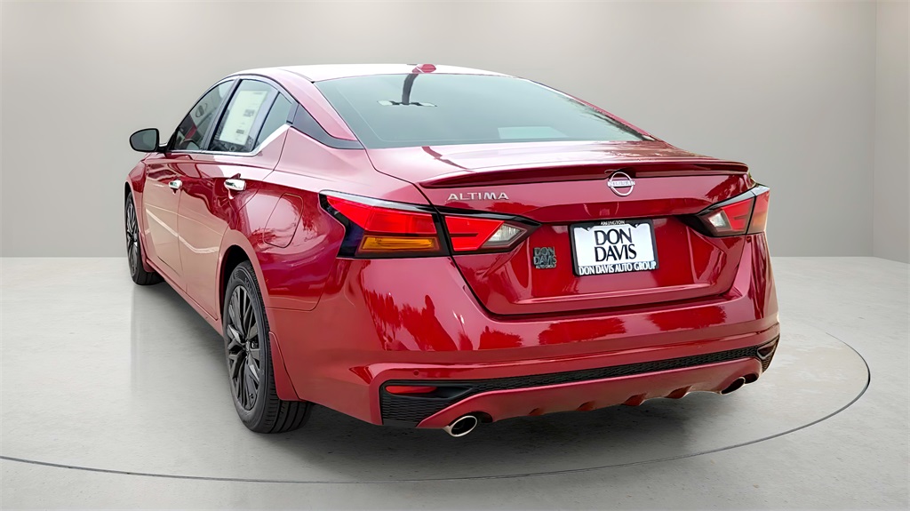 2025 Nissan Altima