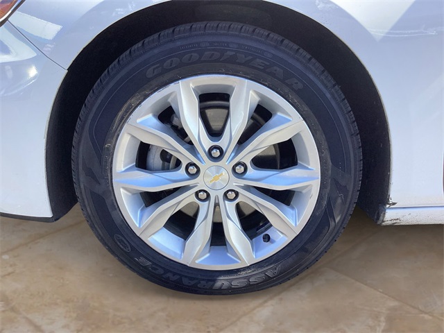 Used Car 2024 Chevrolet Malibu  Lt For Sale Under $20,000 In San Antonio, Texas