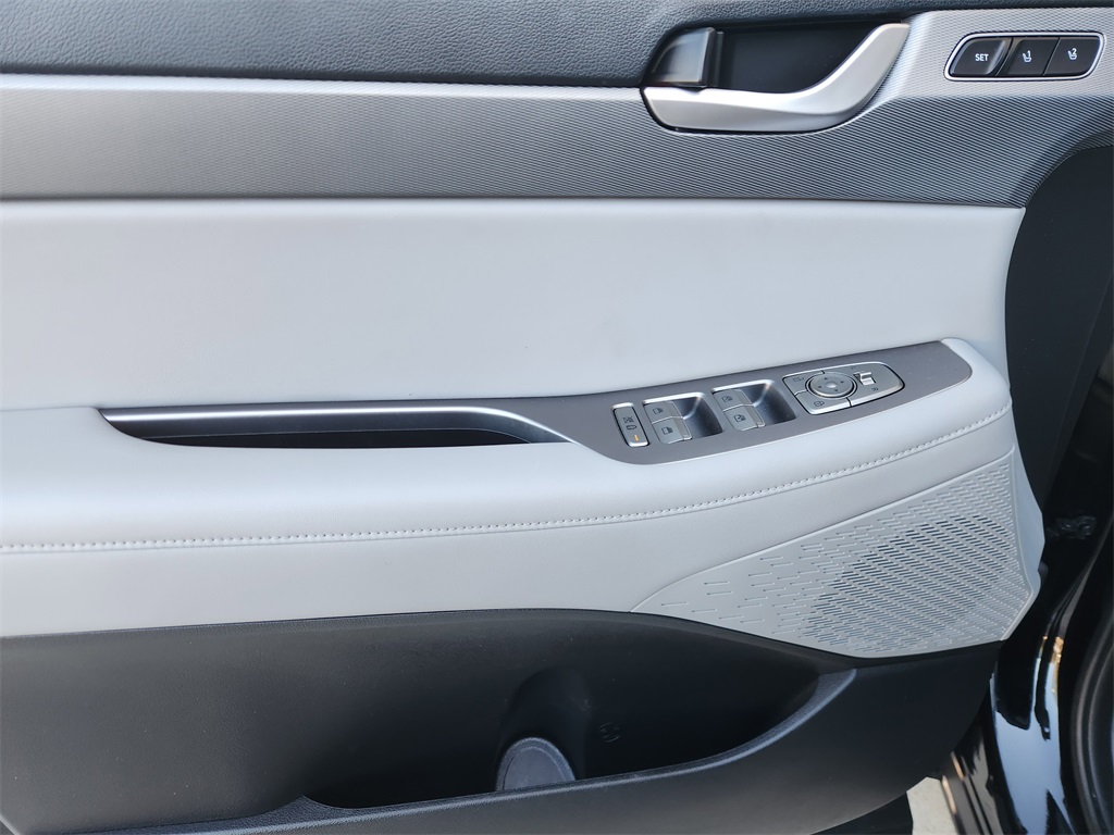 2022 Hyundai Palisade SEL Black at North Houston Mitsubishi