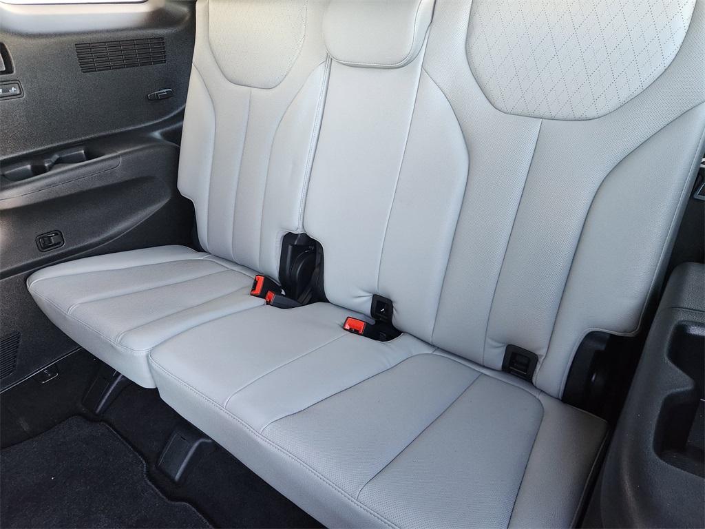 2022 Hyundai Palisade SEL Black at North Houston Mitsubishi