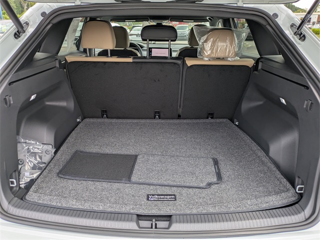 2026 Volkswagen Atlas Cross Sport 2.0T SE White at Stokes Volkswagen