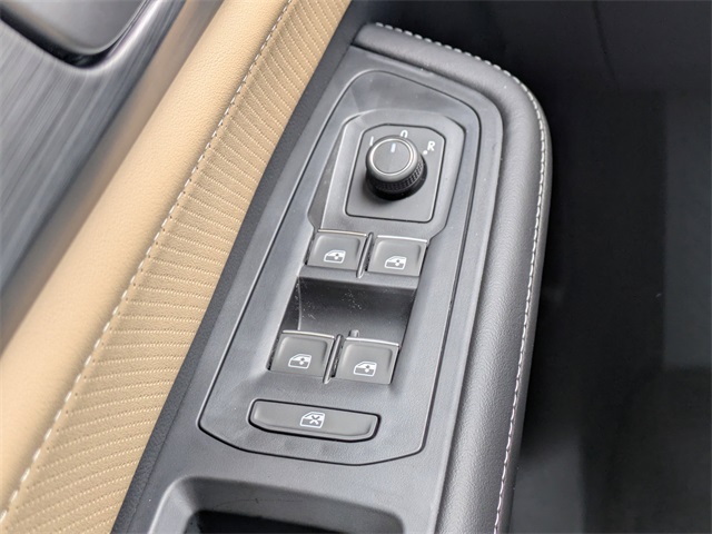 2026 Volkswagen Atlas Cross Sport 2.0T SE White at Stokes Volkswagen