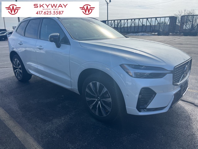 2023 Volvo XC60 B5 Plus Dark Theme AWD