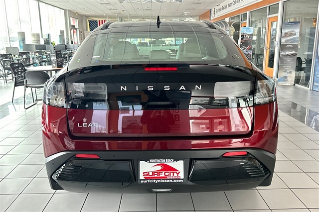 2026 Nissan Leaf photo 4