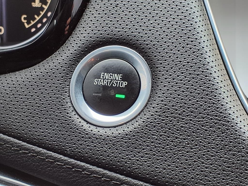 2020 Cadillac XT5 Premium Luxury Black at Tom Peacock Cadillac