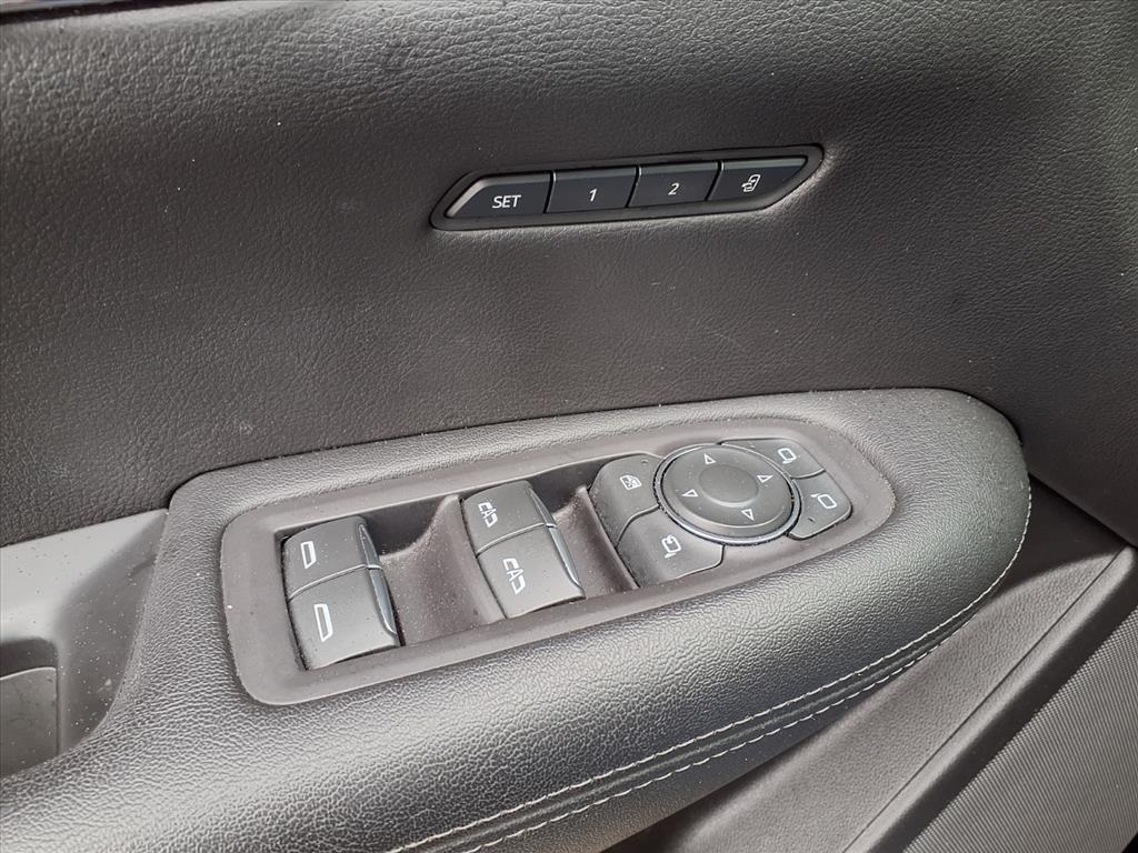 2020 Cadillac XT5 Premium Luxury Black at Tom Peacock Cadillac