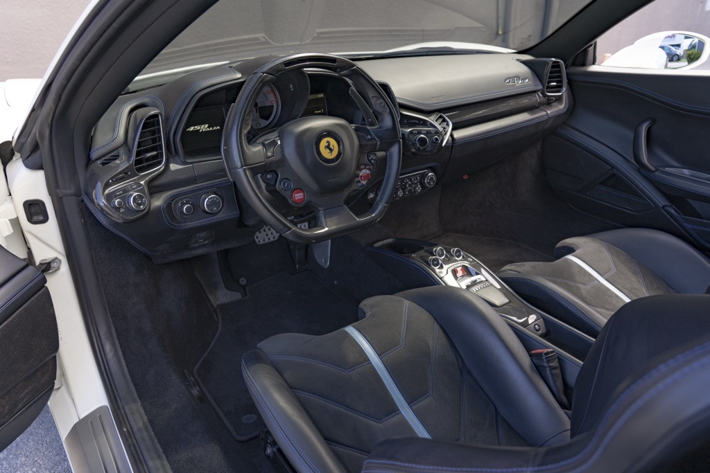 2013 Ferrari 458 Italia Base - Photo 2