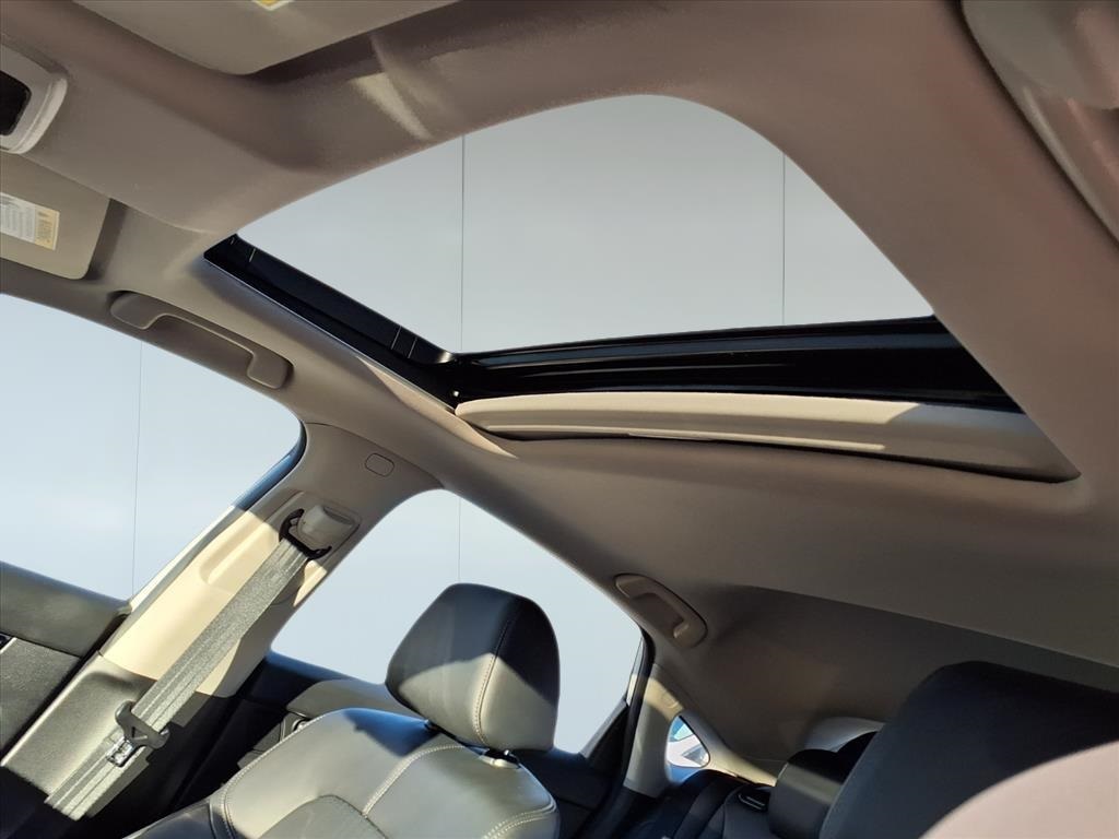 2022 Honda Civic EX-L White at Emmons Autoplex