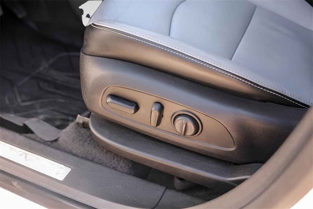 Used Car 2020 Chevrolet Equinox  Premier For Sale Under $20,000 In Austin, Texas