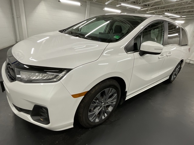 2025 Honda Odyssey Touring FWD