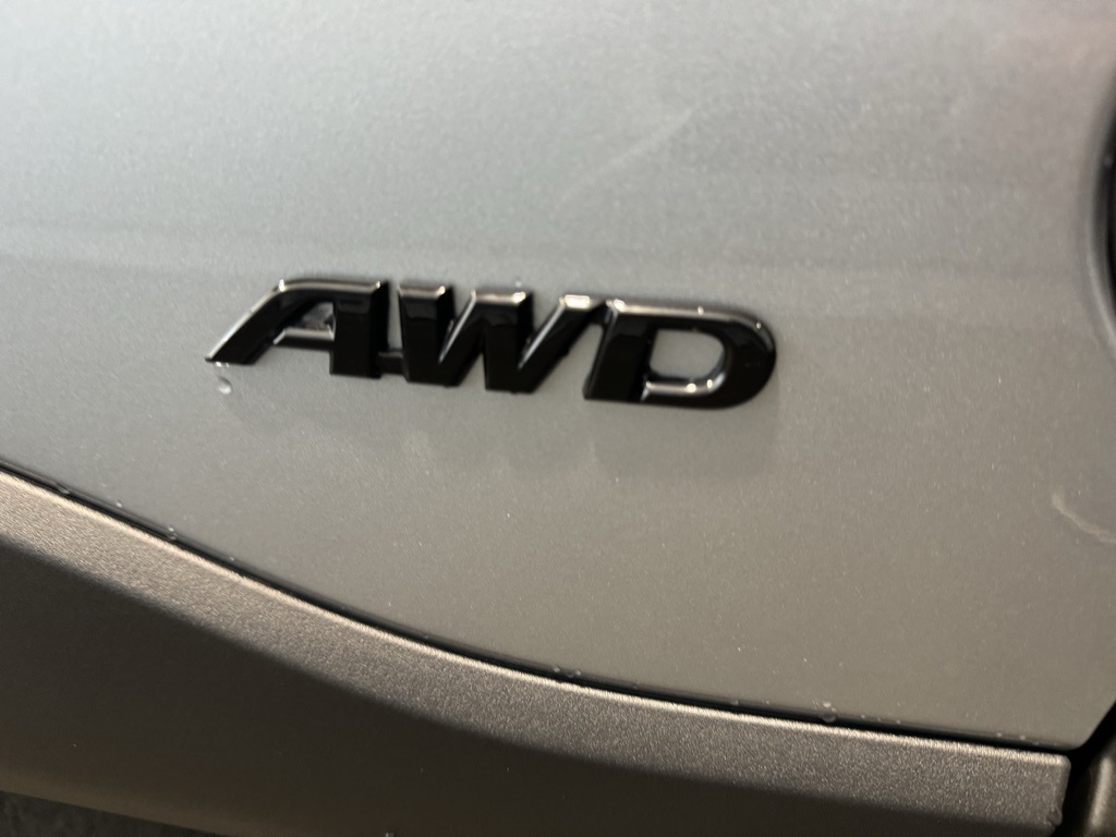 Thumbnail: 2025 Toyota Corolla Cross - 15