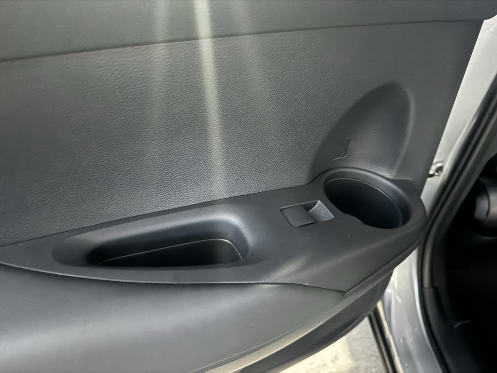 Thumbnail: 2025 Toyota Corolla Cross - 27