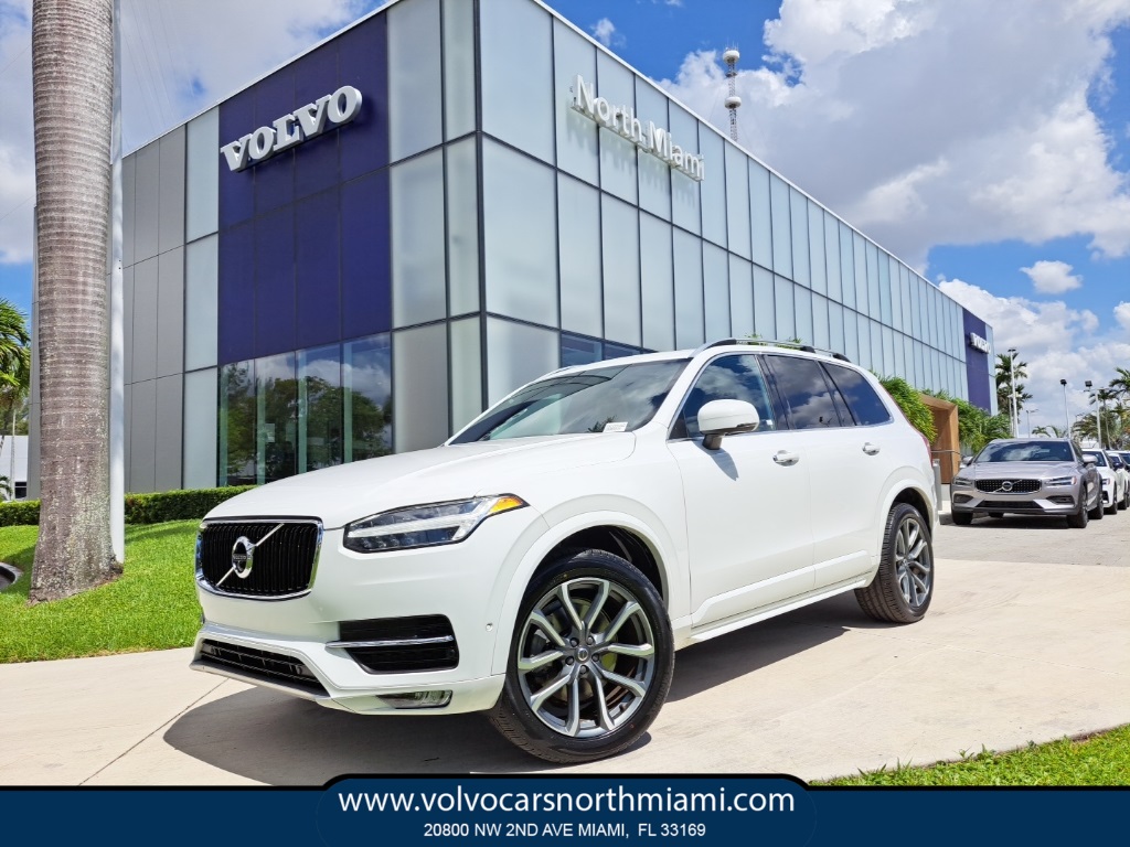 2018 Volvo XC90 T5 Momentum