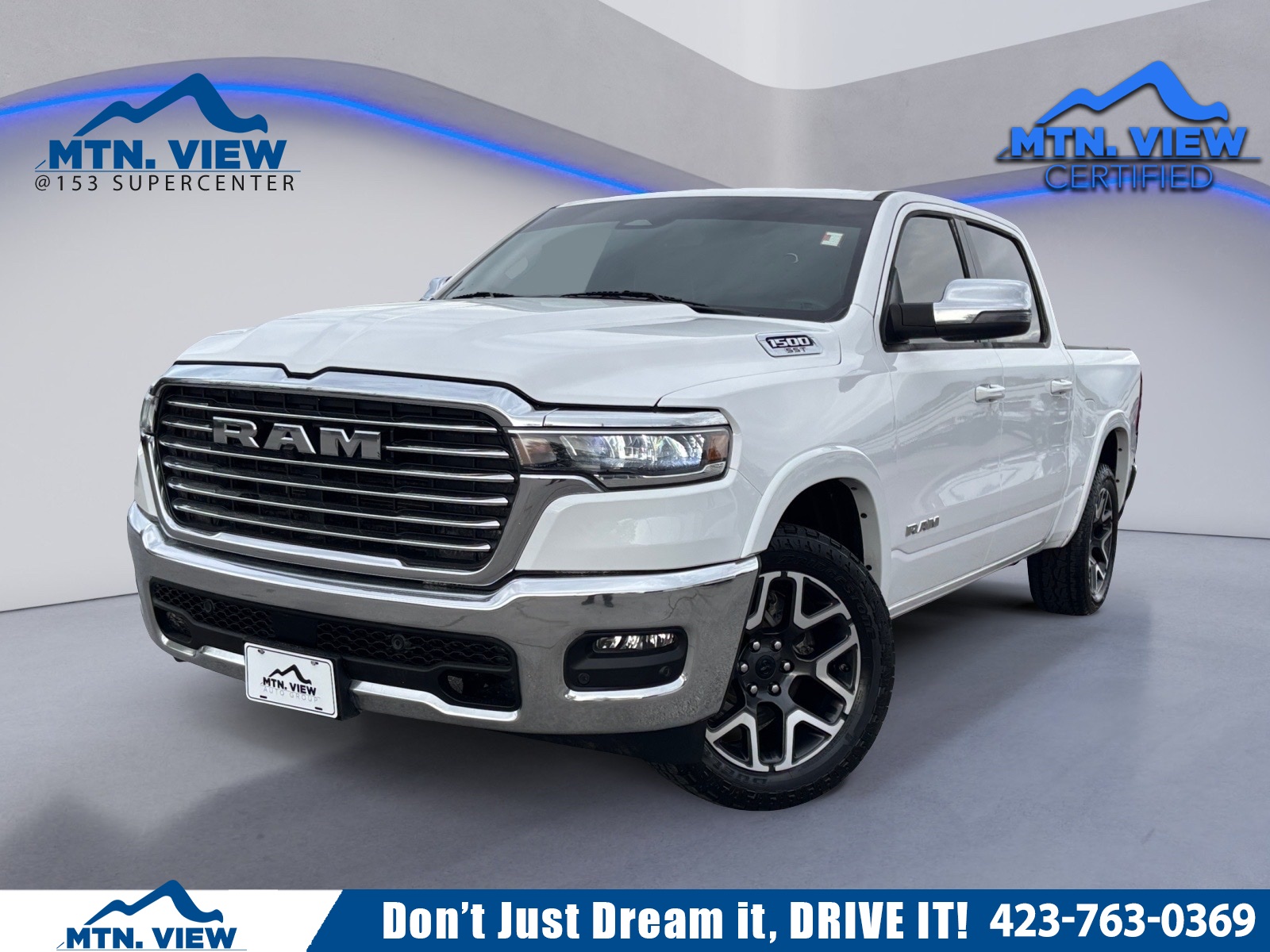 2025 RAM 1500 Laramie Crew Cab 4WD
