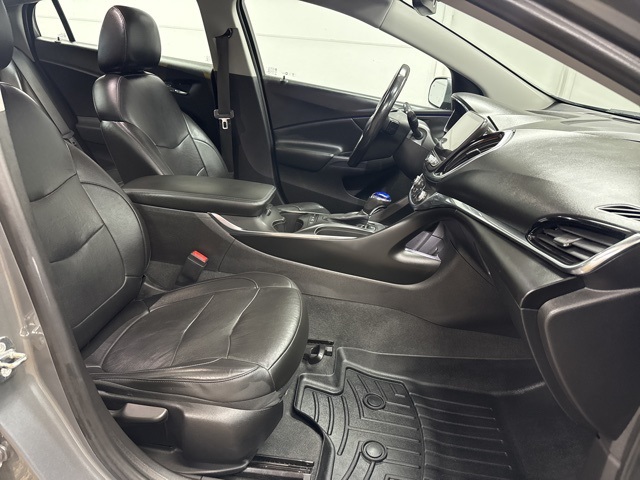 2018 Chevrolet Volt Premier photo 10