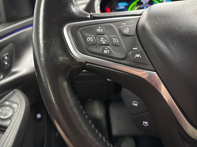 2018 Chevrolet Volt Premier photo 17