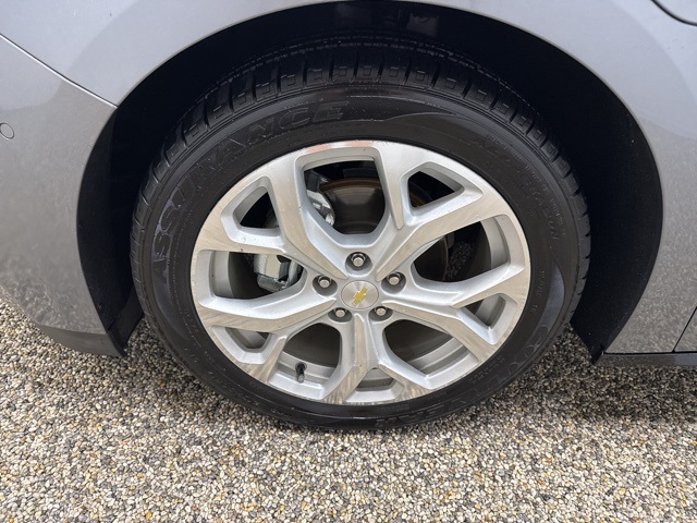2018 Chevrolet Volt Premier photo 21