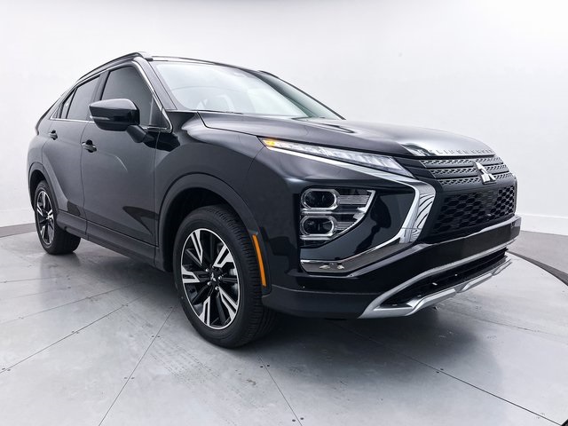 2025 Mitsubishi Eclipse Cross SE's photo