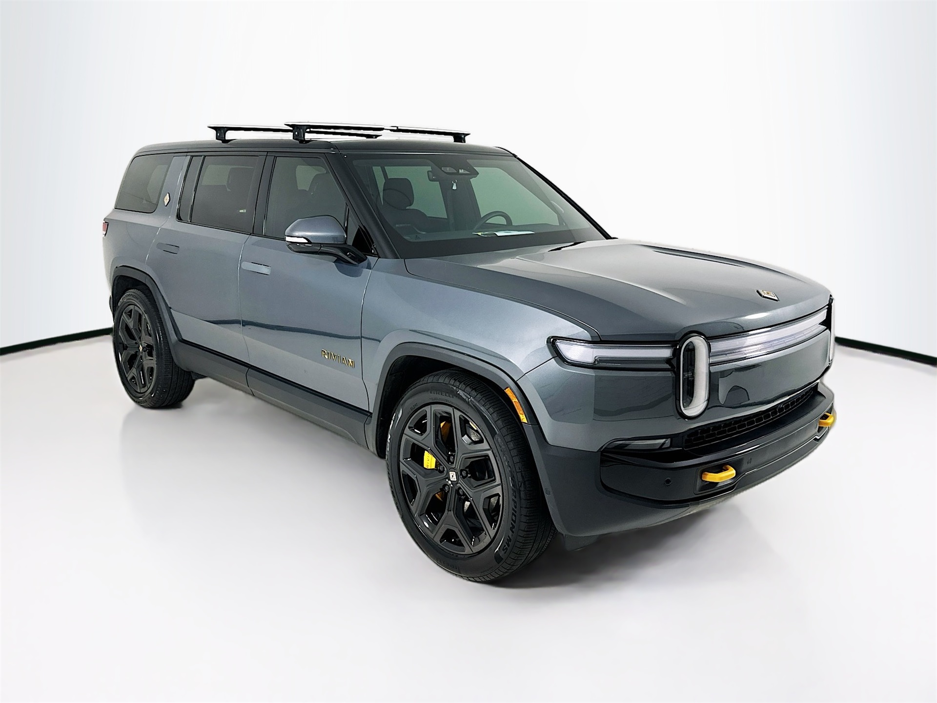 2025 Rivian R1S Ascend Tri Max Motor AWD