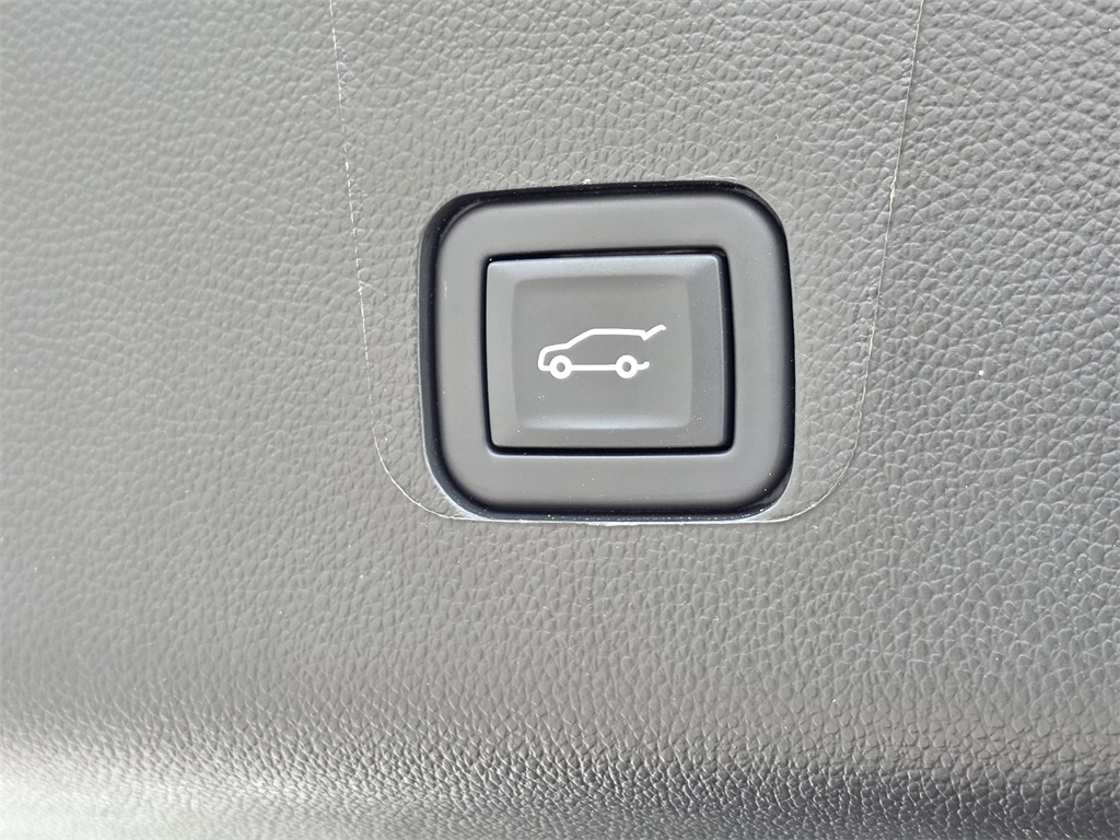 2023 Chevrolet Traverse Premier Black at Wharton Ford