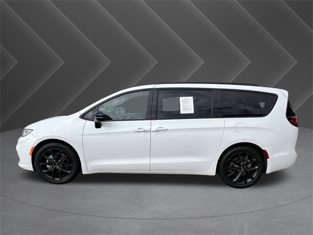 2024 Chrysler Pacifica Limited White at Big Star Chrysler Jeep Dodge Ram 