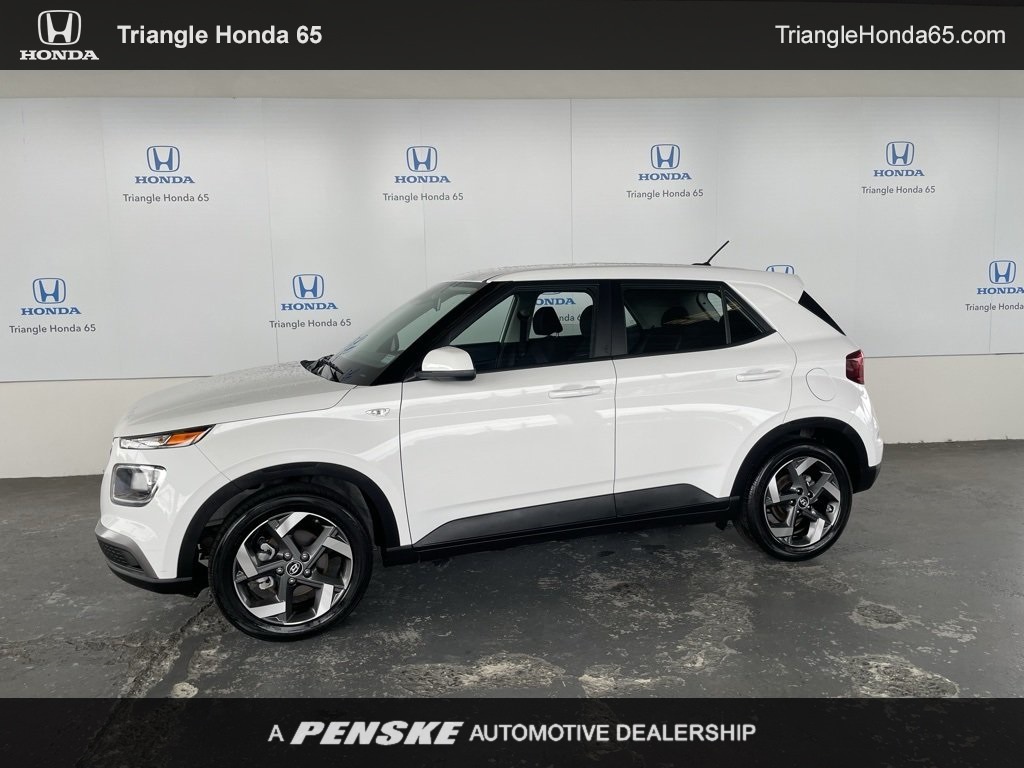 Thumbnail: 2023 Hyundai Venue - 1