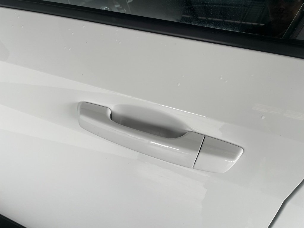 Thumbnail: 2023 Hyundai Venue - 24