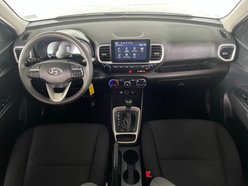 Thumbnail: 2023 Hyundai Venue - 6