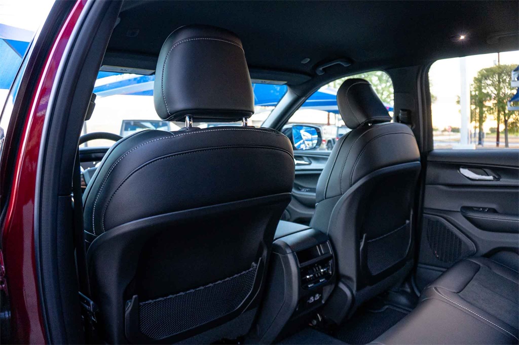 New Car 2025 Jeep Grand Cherokee  Altitude For Sale Under $40,000 In San Marcos, Texas