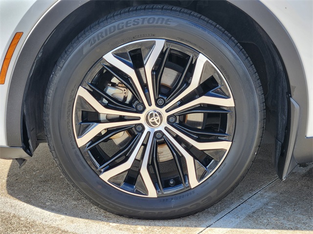 2023 Toyota Crown XLE White at Gullo Toyota