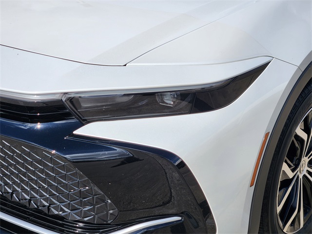 2023 Toyota Crown XLE White at Gullo Toyota