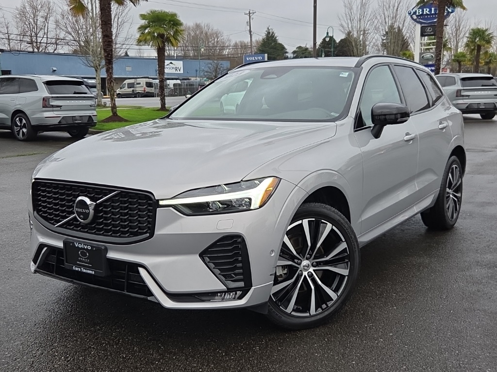 2023 Volvo XC60 B5 Plus Dark Theme AWD