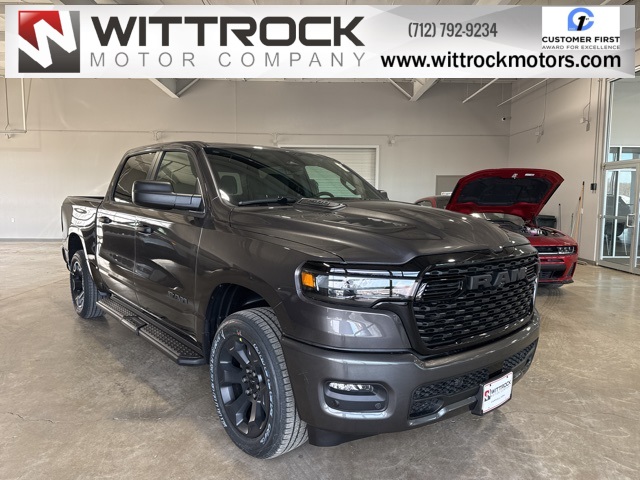 2026 RAM 1500 Express Crew Cab 4WD