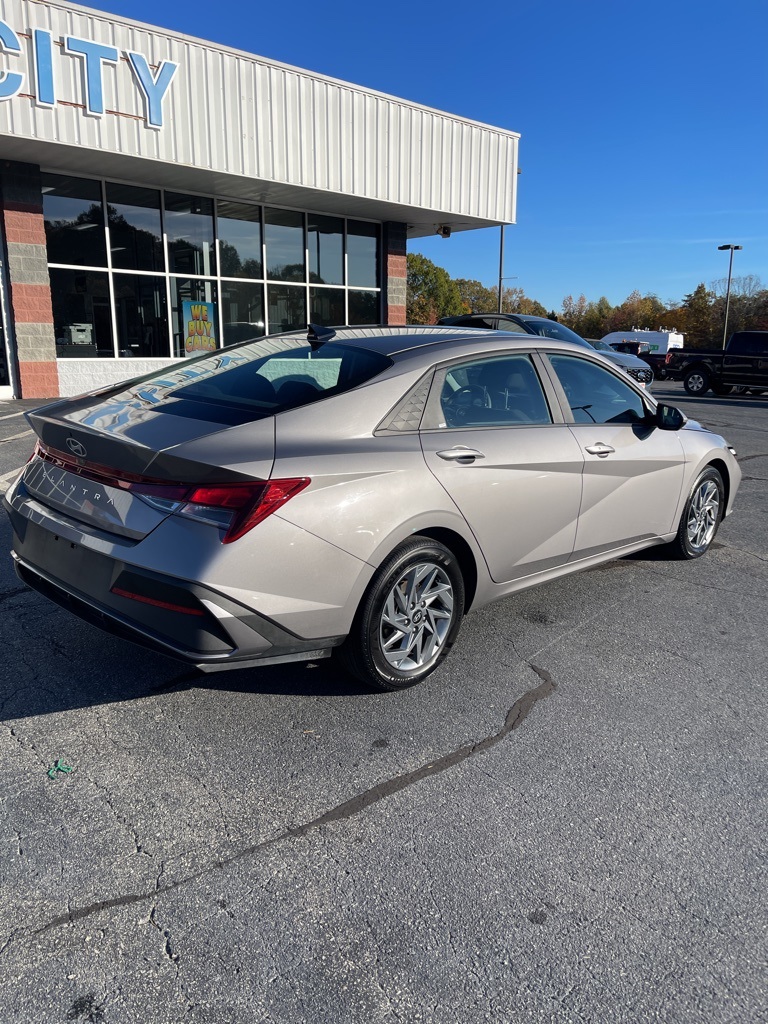 HyundaiElantra5