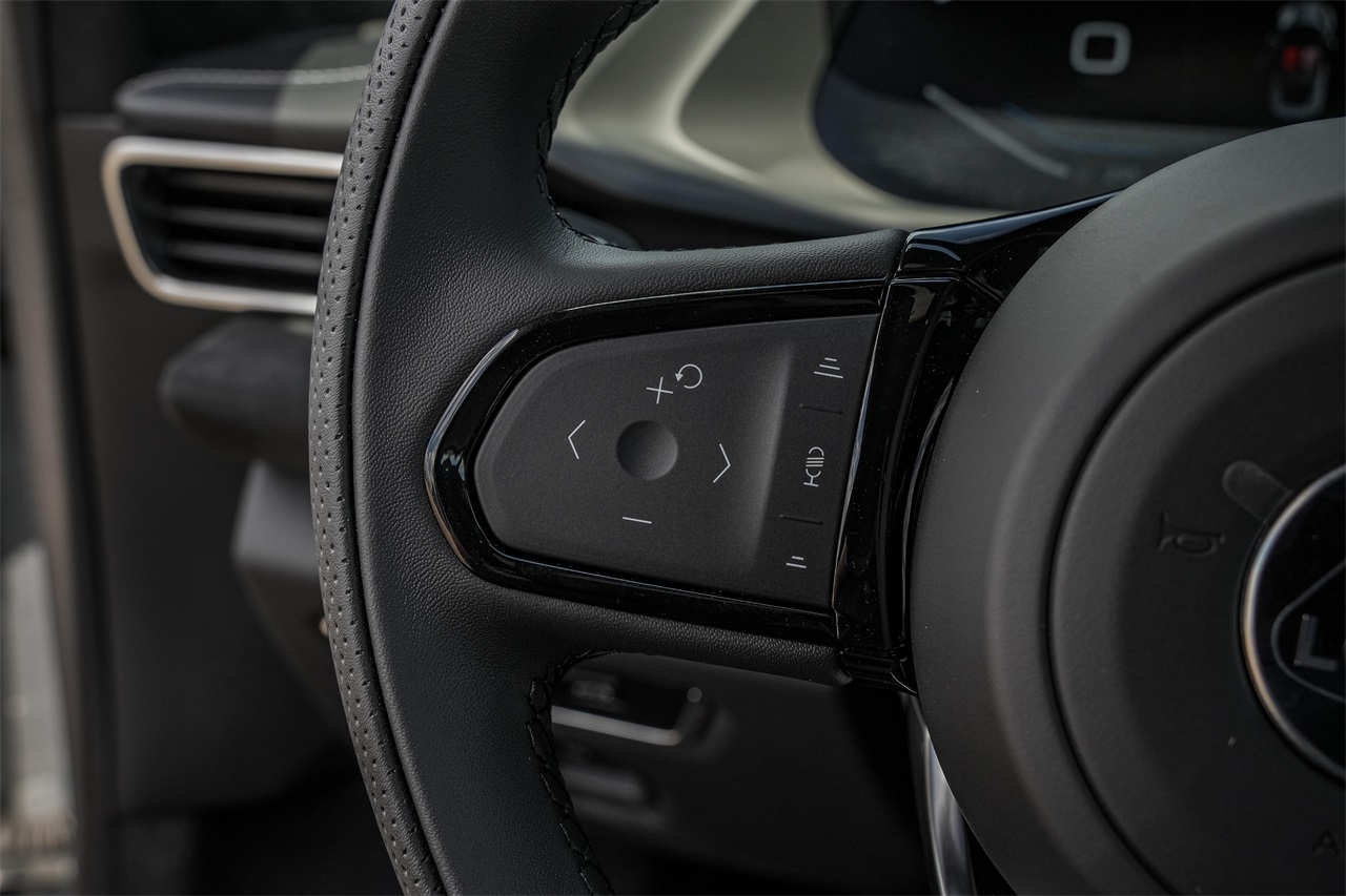 New Car 2025 Lotus Emira  For Sale Under $120,000 In Austin, Texas