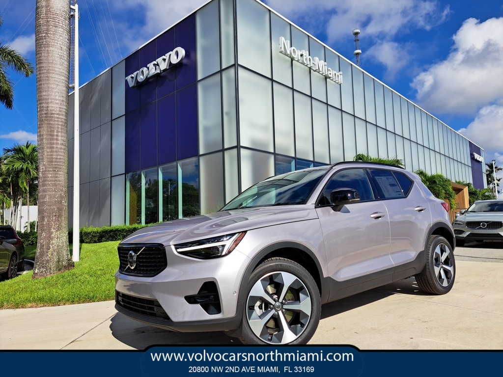 2026 Volvo XC40 Plus's photo