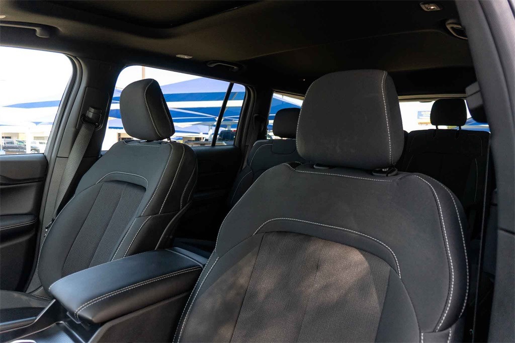 New Car 2025 Jeep Grand Cherokee L  Laredo For Sale Under $40,000 In San Marcos, Texas