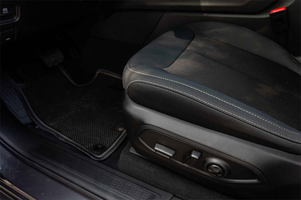 New Car 2025 Jeep Grand Cherokee L  Laredo For Sale Under $40,000 In San Marcos, Texas