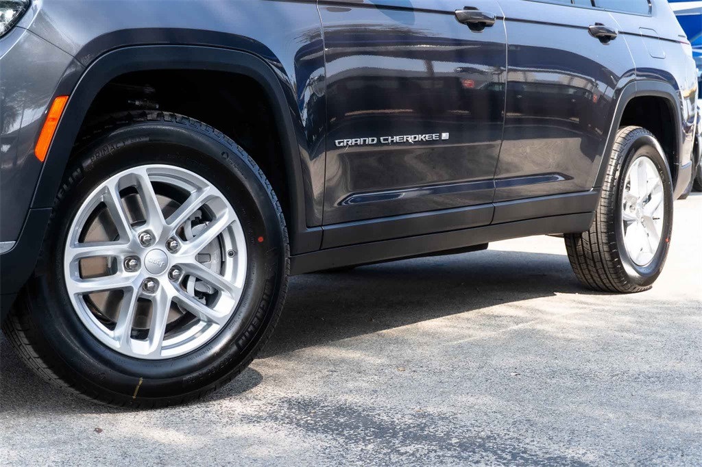 New Car 2025 Jeep Grand Cherokee L  Laredo For Sale Under $40,000 In San Marcos, Texas