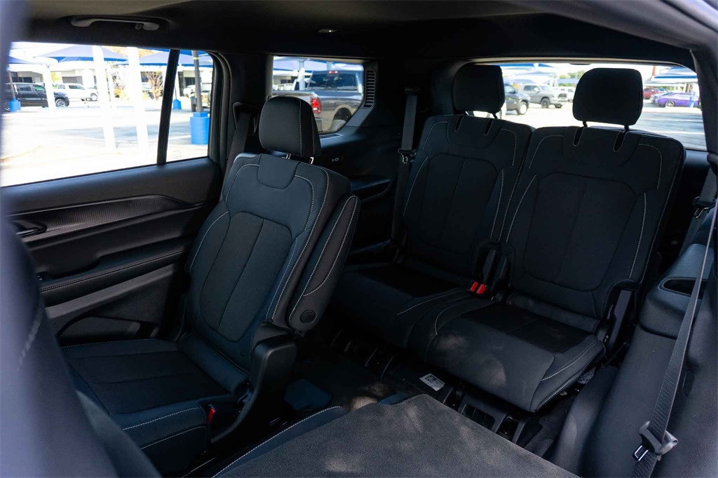 New Car 2025 Jeep Grand Cherokee L  Laredo For Sale Under $40,000 In San Marcos, Texas