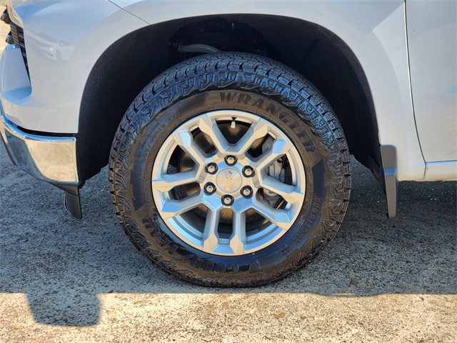 2022 Chevrolet Silverado 1500 LT White at Classic Elite Chevrolet Sugar Land