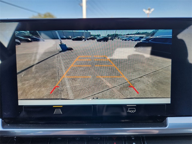 2022 Chevrolet Silverado 1500 LT White at Classic Elite Chevrolet Sugar Land